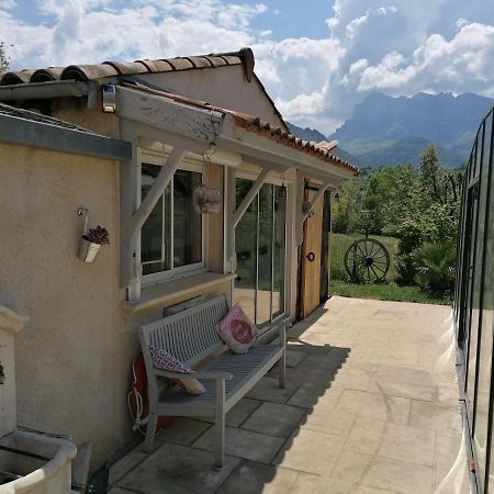Chambre Avec Jacuzzi Privatif "Le Pecher" Saillans  Екстер'єр фото